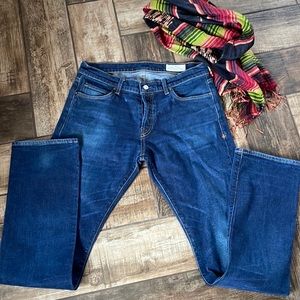 IMOGENE and WILLIE, Hazel, heavy distressed denim. Size 29 long, button fly